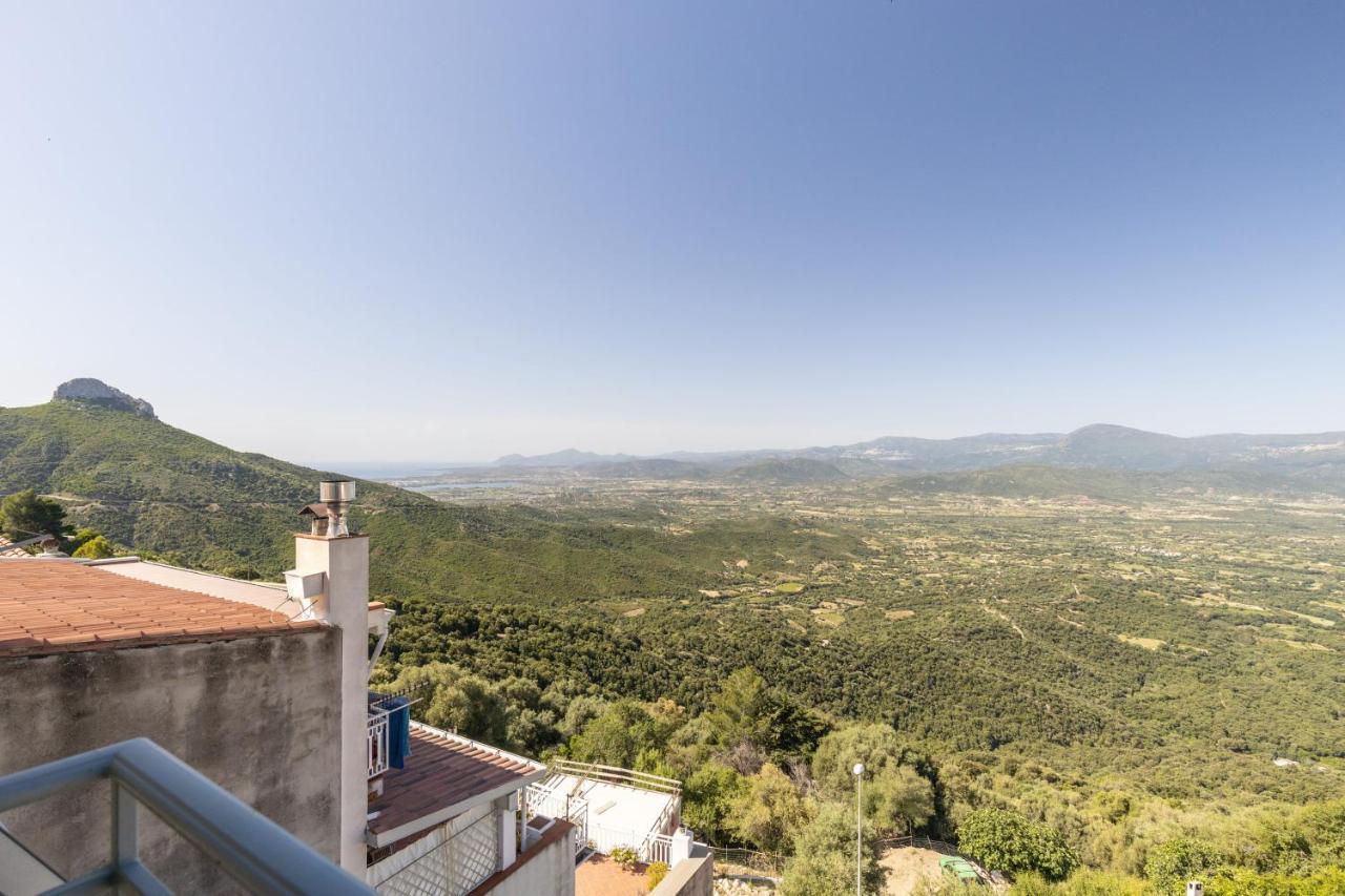 Mansarda Moro Διαμέρισμα Baunei Εξωτερικό φωτογραφία